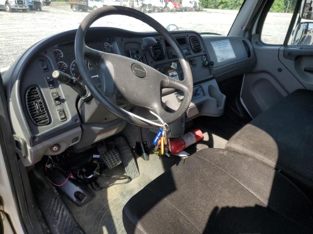 2016 Freightliner M2 106 Med მანქანა იყიდება აუქციონზე, vin: 3ALACWDU1GDGV5661, აუქციონის ნომერი: 65172735