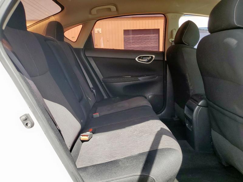 2015 Nissan Sentra მანქანა იყიდება აუქციონზე, vin: 3N1AB7AP7FL632561, აუქციონის ნომერი: 65727945