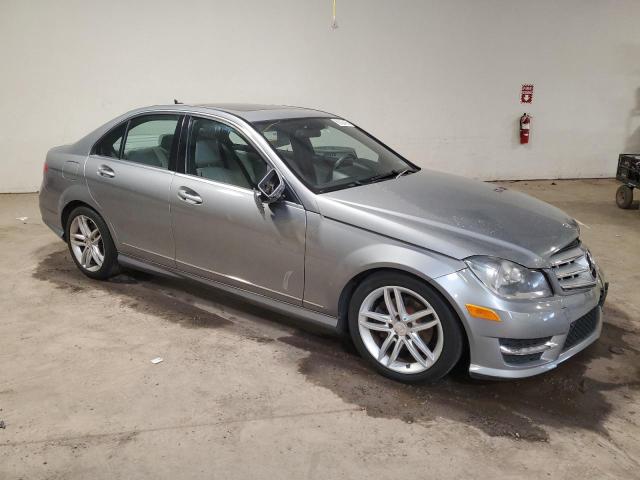 66306465 :رقم المزاد ، WDDGF8BB9CR225646 vin ، 2012 Mercedes-benz C مزاد بيع