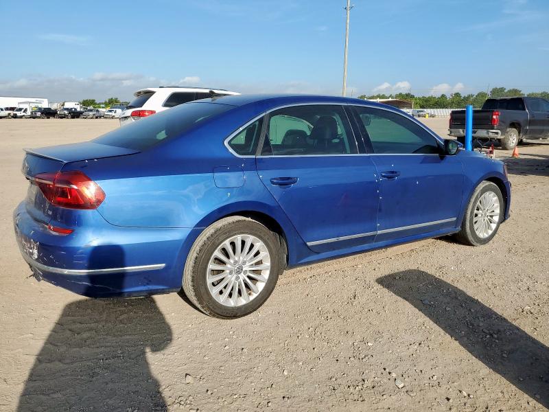 65785435 :رقم المزاد ، 1VWBT7A32HC000431 vin ، 2017 Volkswagen Passat مزاد بيع