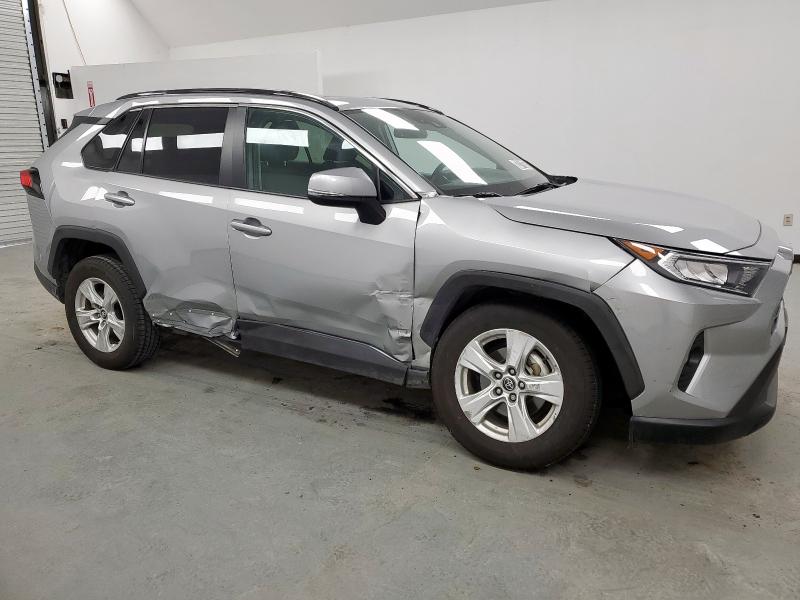 2021 Toyota Rav4 Xle მანქანა იყიდება აუქციონზე, vin: 2T3P1RFV7MW160994, აუქციონის ნომერი: 63311835