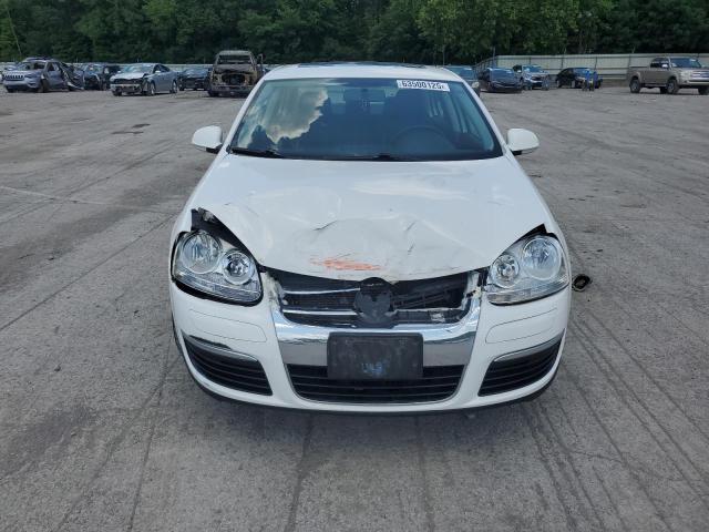 2010 Volkswagen Jetta მანქანა იყიდება აუქციონზე, vin: 3VWRZ7AJ1AM037017, აუქციონის ნომერი: 63500125