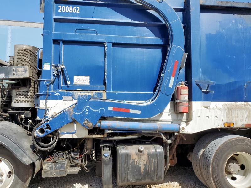64924565 :رقم المزاد ، 1M2AU02C0DM007475 vin ، 2013 Mack 600 Leu مزاد بيع