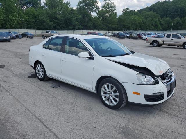 2010 Volkswagen Jetta მანქანა იყიდება აუქციონზე, vin: 3VWRZ7AJ1AM037017, აუქციონის ნომერი: 63500125