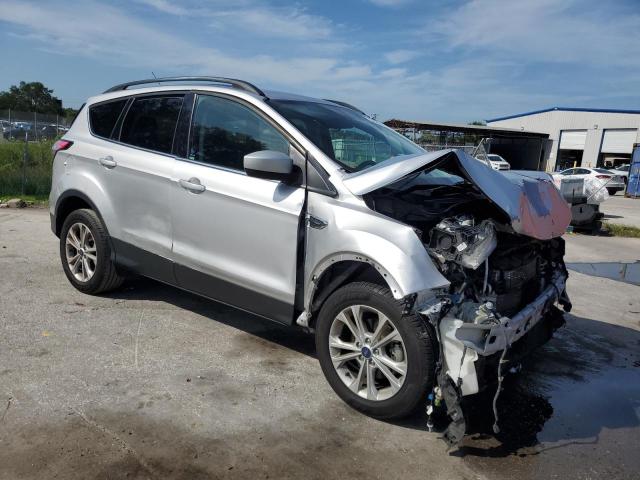 64321895 :رقم المزاد ، 1FMCU0GD5JUB46183 vin ، 2018 Ford Escape مزاد بيع