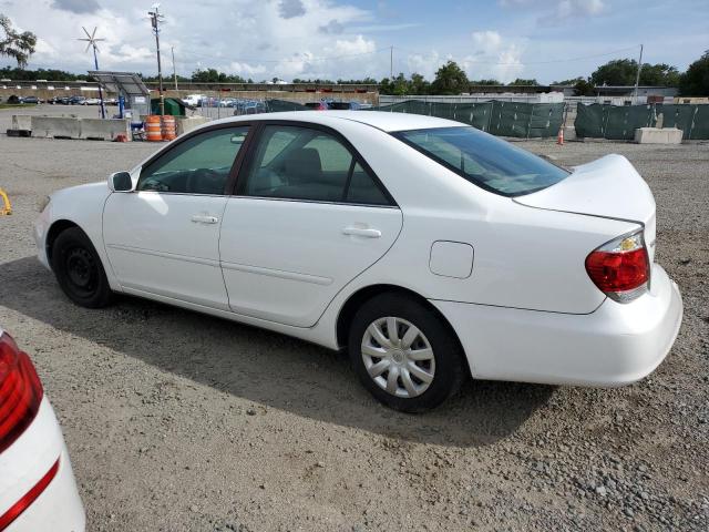 63378615 :رقم المزاد ، 4T1BE30K25U594812 vin ، 2005 Toyota Camry مزاد بيع