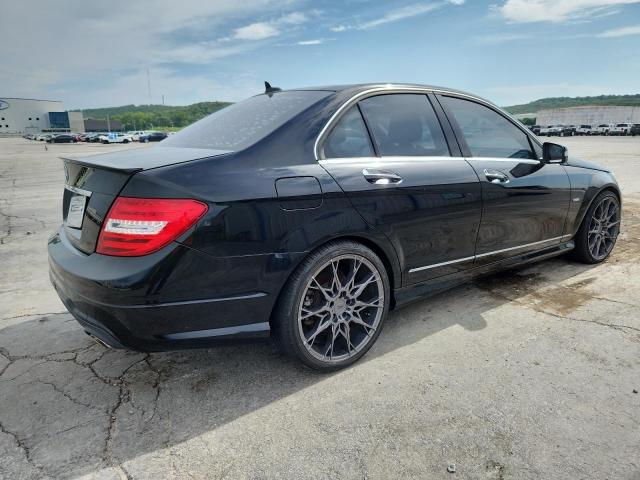 2012 Mercedes-benz C 350 მანქანა იყიდება აუქციონზე, vin: WDDGF5HB1CR201167, აუქციონის ნომერი: 64118365