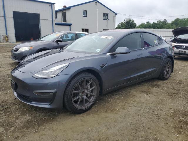 65123515 :رقم المزاد ، 5YJ3E1EAXJF028137 vin ، 2018 Tesla Model 3 مزاد بيع