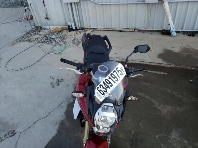 63491975 :رقم المزاد ، JKALEEC14BDA02679 vin ، 2011 Kawasaki Le650 C مزاد بيع