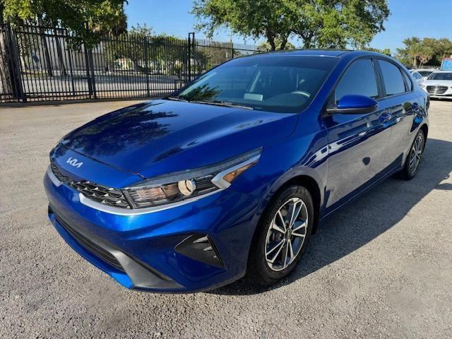 65295705 :رقم المزاد ، 3KPF24AD4NE464503 vin ، 2022 Kia Forte Fe مزاد بيع