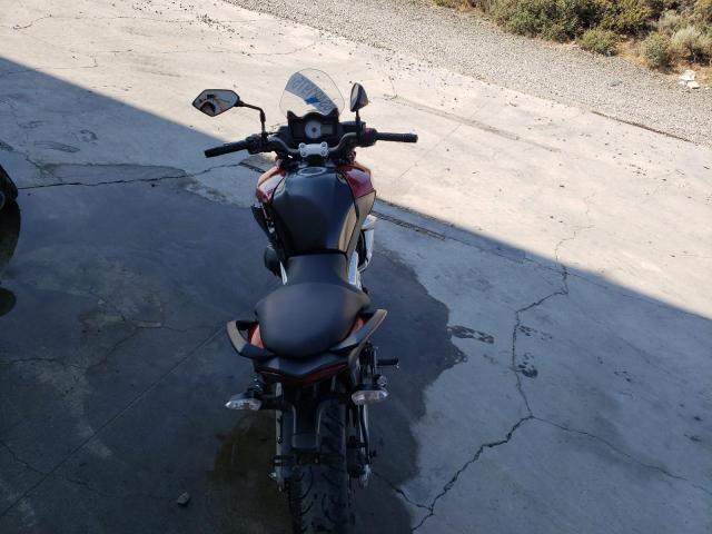 63491975 :رقم المزاد ، JKALEEC14BDA02679 vin ، 2011 Kawasaki Le650 C مزاد بيع