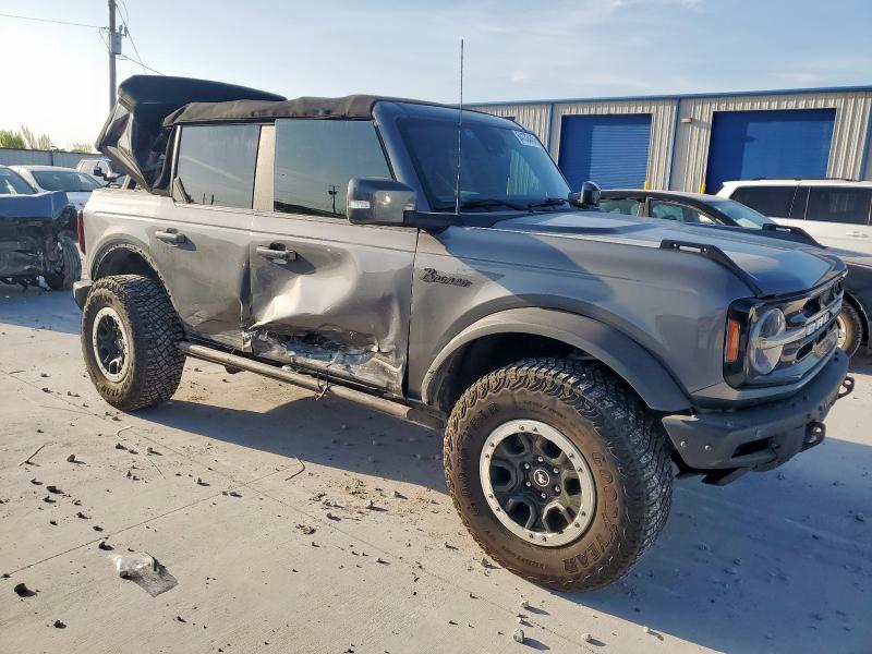2022 Ford Bronco მანქანა იყიდება აუქციონზე, vin: 1FMEE5DP4NLA93697, აუქციონის ნომერი: 64133445