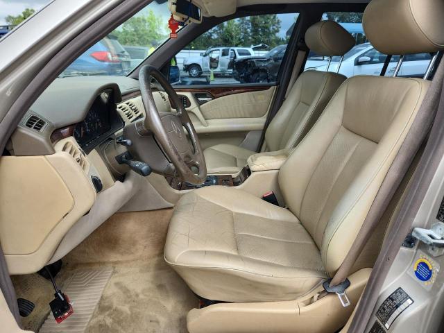 64336195 :رقم المزاد ، WDBJF55F2VA436054 vin ، 1997 Mercedes-benz E مزاد بيع