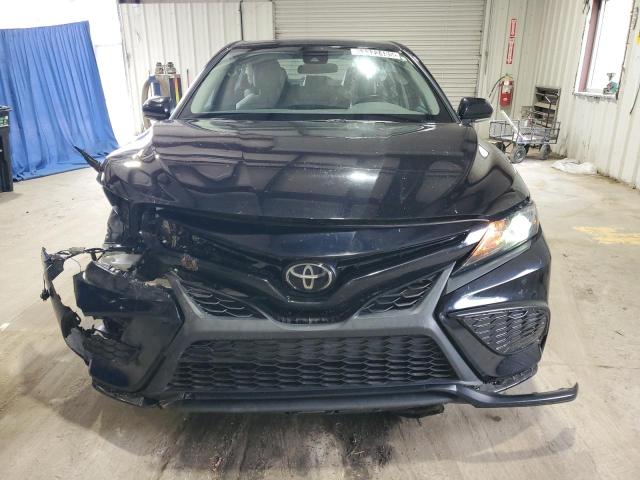 63322485 :رقم المزاد ، 4T1G11AK8NU051422 vin ، 2022 Toyota Camry Se مزاد بيع