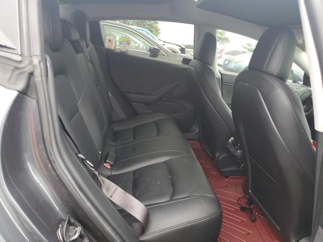65123515 :رقم المزاد ، 5YJ3E1EAXJF028137 vin ، 2018 Tesla Model 3 مزاد بيع