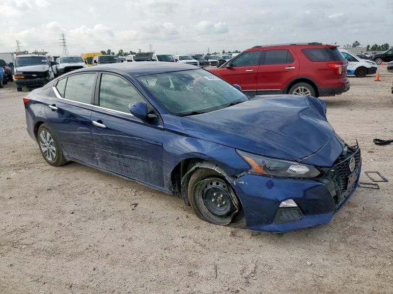 64943195 :رقم المزاد ، 1N4BL4BV7NN397237 vin ، 2022 Nissan Altima S مزاد بيع