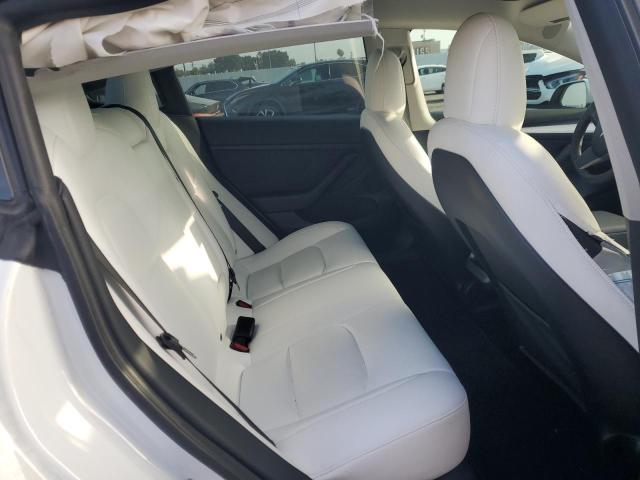 64284835 :رقم المزاد ، 5YJ3E1EC5NF342429 vin ، 2022 Tesla Model 3 مزاد بيع