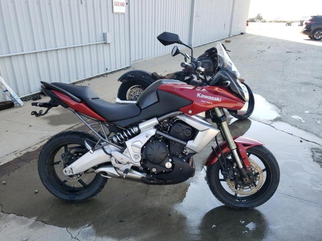 63491975 :رقم المزاد ، JKALEEC14BDA02679 vin ، 2011 Kawasaki Le650 C مزاد بيع