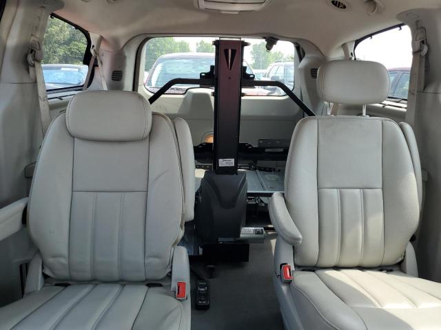 2010 Chrysler Town & Country მანქანა იყიდება აუქციონზე, vin: 2A4RR5DX2AR136603, აუქციონის ნომერი: 62860835