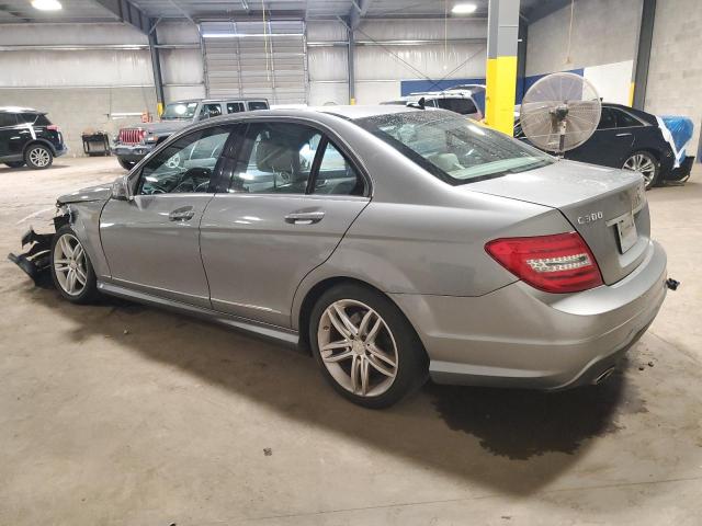 66306465 :رقم المزاد ، WDDGF8BB9CR225646 vin ، 2012 Mercedes-benz C مزاد بيع