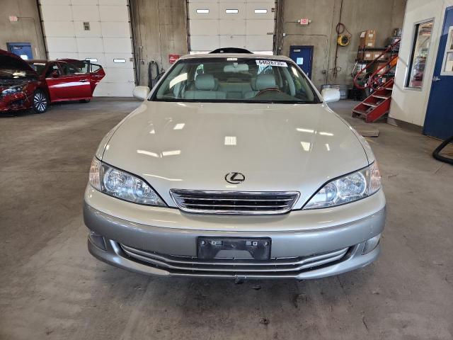 64628735 :رقم المزاد ، JT8BF28G410322399 vin ، 2001 Lexus Es 300 مزاد بيع