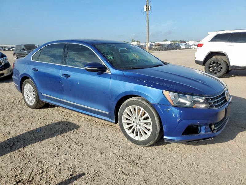 65785435 :رقم المزاد ، 1VWBT7A32HC000431 vin ، 2017 Volkswagen Passat مزاد بيع
