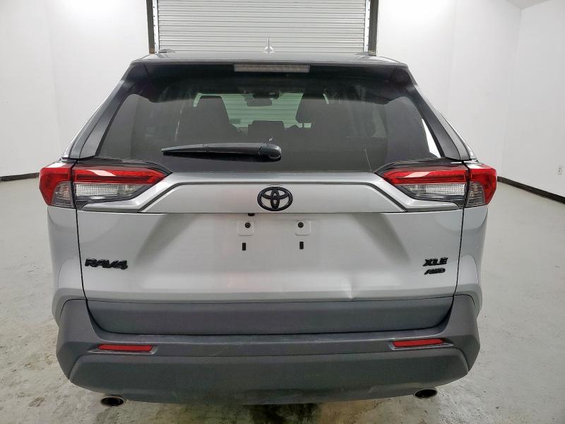 2021 Toyota Rav4 Xle მანქანა იყიდება აუქციონზე, vin: 2T3P1RFV7MW160994, აუქციონის ნომერი: 63311835