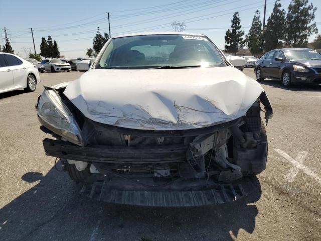 2015 Nissan Sentra S მანქანა იყიდება აუქციონზე, vin: 3N1AB7AP0FY365461, აუქციონის ნომერი: 64475145