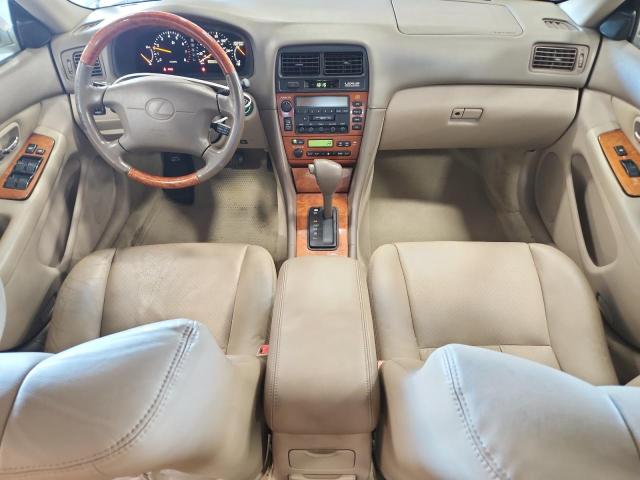 64628735 :رقم المزاد ، JT8BF28G410322399 vin ، 2001 Lexus Es 300 مزاد بيع