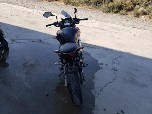 63491975 :رقم المزاد ، JKALEEC14BDA02679 vin ، 2011 Kawasaki Le650 C مزاد بيع