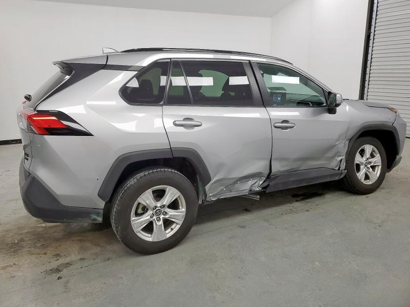2021 Toyota Rav4 Xle მანქანა იყიდება აუქციონზე, vin: 2T3P1RFV7MW160994, აუქციონის ნომერი: 63311835