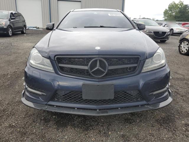 Продажа на аукционе авто 2013 Mercedes-benz C 350, vin: WDDGJ5HB8DG039095, номер лота: 63750425
