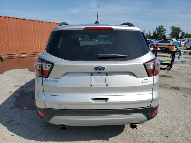 64321895 :رقم المزاد ، 1FMCU0GD5JUB46183 vin ، 2018 Ford Escape مزاد بيع