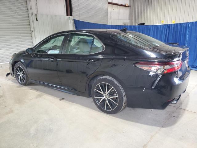 63322485 :رقم المزاد ، 4T1G11AK8NU051422 vin ، 2022 Toyota Camry Se مزاد بيع