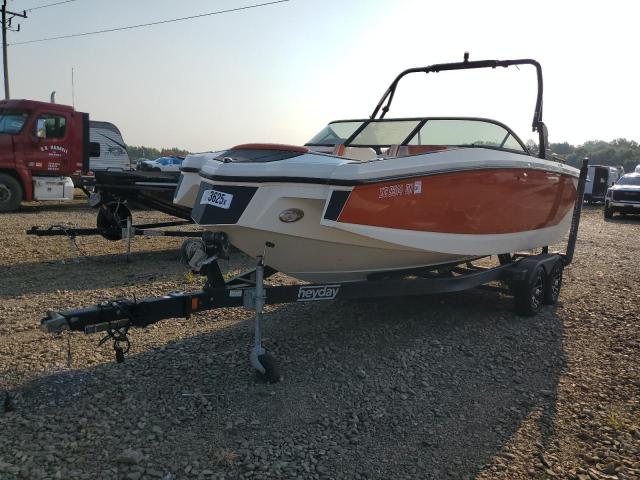 64243625 :رقم المزاد ، WTXX1265C919 vin ، 2019 Heyd Wt Surf مزاد بيع