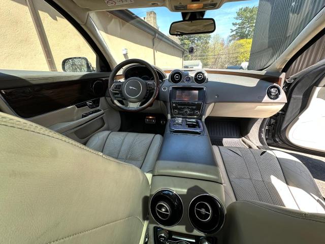 2011 Jaguar Xjl მანქანა იყიდება აუქციონზე, vin: SAJWA2GB8BLV15633, აუქციონის ნომერი: 66840105