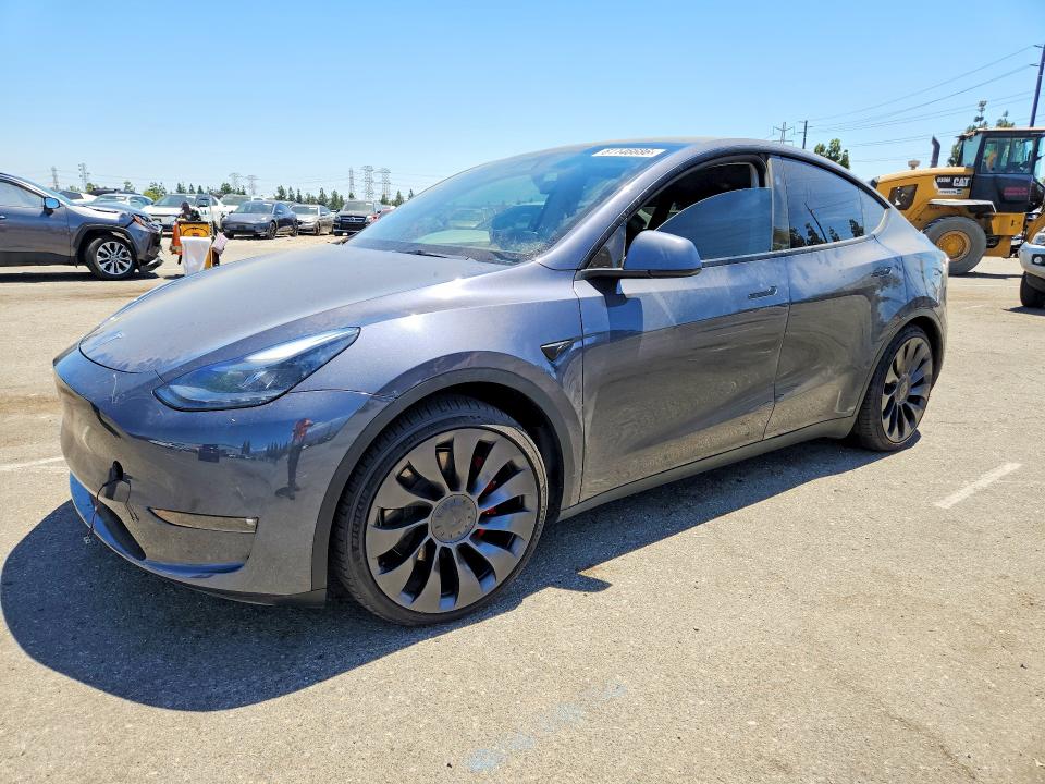 61146686 :رقم المزاد ، 7SAYGDEF5PF920272 vin ، 2023 Tesla Model Y مزاد بيع