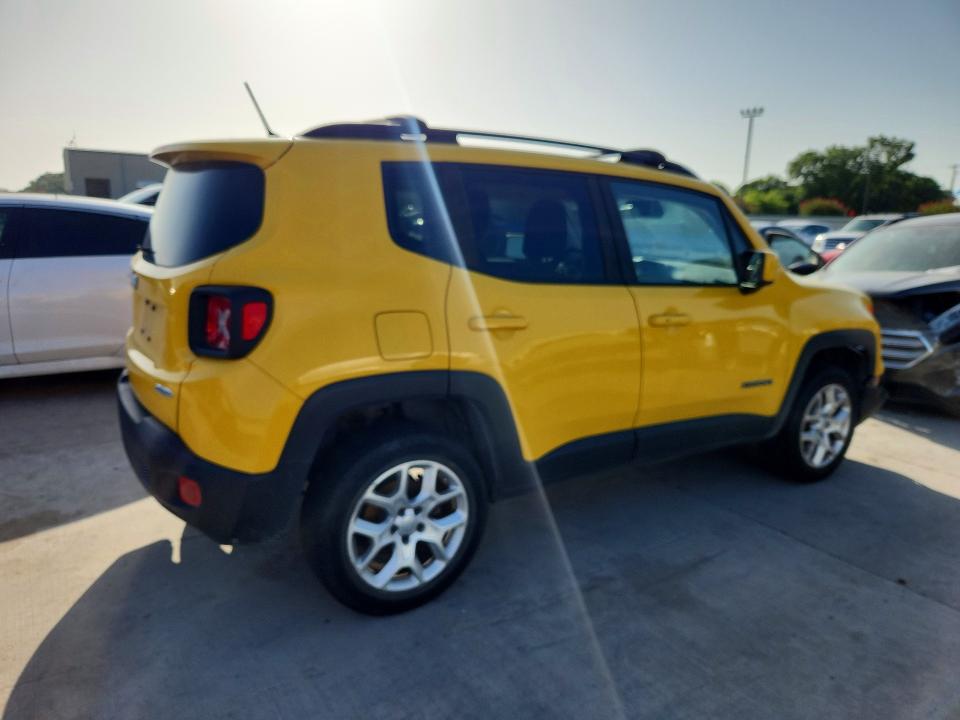 2015 Jeep Renegade მანქანა იყიდება აუქციონზე, vin: ZACCJBBT5FPC33128, აუქციონის ნომერი: 61612756
