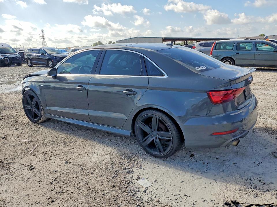 Продажа на аукционе авто 2017 Audi A3, vin: WAUJ8GFF6H1016840, номер лота: 62703676