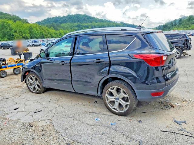2019 Ford Escape მანქანა იყიდება აუქციონზე, vin: 1FMCU9J99KUB98880, აუქციონის ნომერი: 62239966