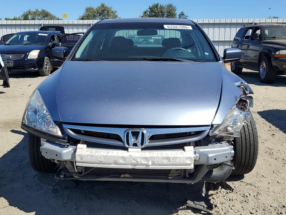 63387986 :رقم المزاد ، 1HGCM66507A042701 vin ، 2007 Honda Accord مزاد بيع