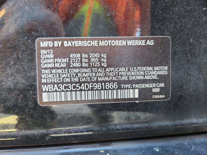 61083056 :رقم المزاد ، WBA3C3C54DF981866 vin ، 2013 Bmw 320 مزاد بيع
