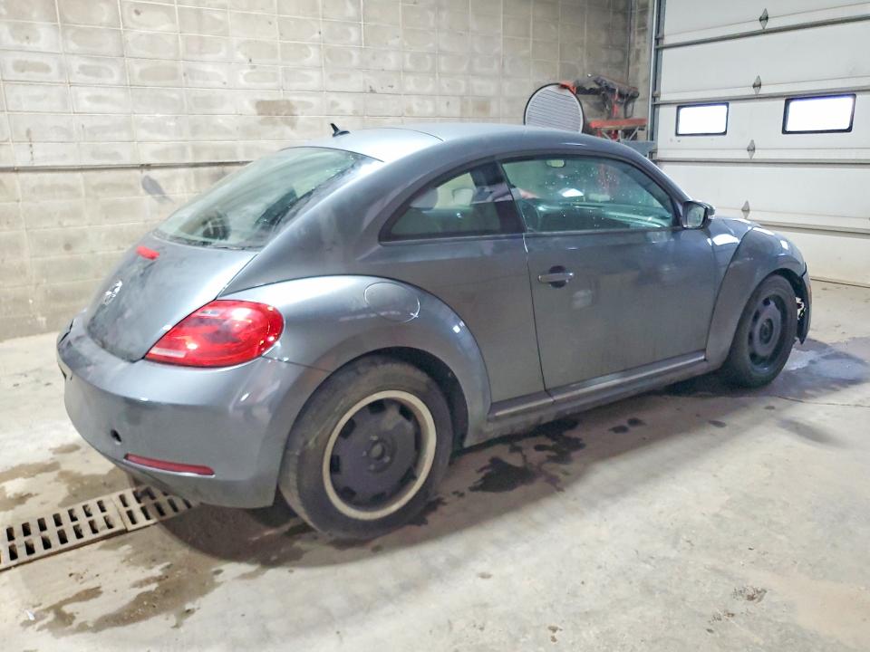 2012 Volkswagen Beetle მანქანა იყიდება აუქციონზე, vin: 3VWJP7AT6CM606127, აუქციონის ნომერი: 63129236