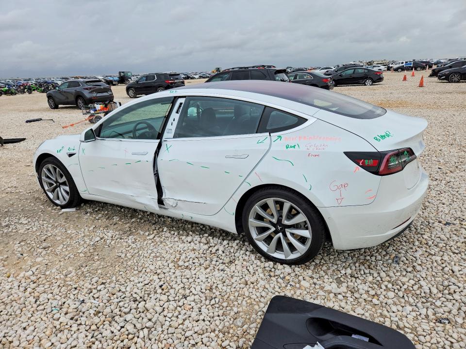 2018 Tesla Model 3 მანქანა იყიდება აუქციონზე, vin: 5YJ3E1EA9JF047679, აუქციონის ნომერი: 60806356