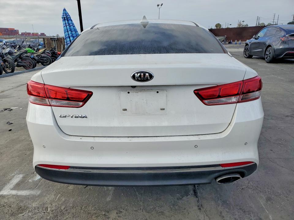 Продаж на аукціоні авто 2018 Kia Optima, vin: 5XXGT4L30JG254049, номер лоту: 62721636