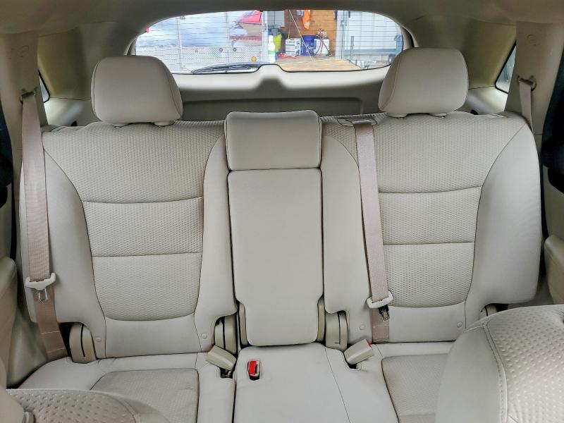2011 Kia Sorento მანქანა იყიდება აუქციონზე, vin: 5XYKTCA14BG079128, აუქციონის ნომერი: 59888546