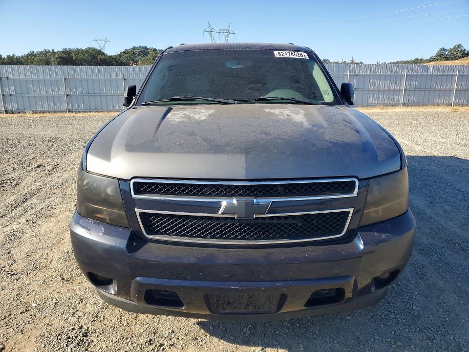 62474626 :رقم المزاد ، 1GNFK16358J116805 vin ، 2008 Chevrolet Suburban مزاد بيع