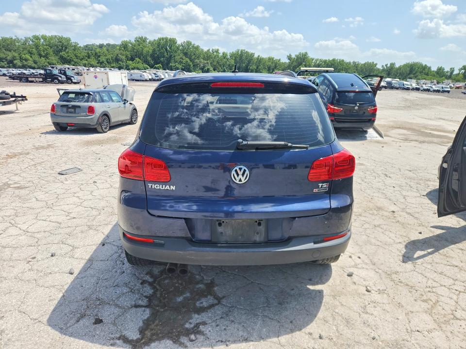 2016 Volkswagen Tiguan მანქანა იყიდება აუქციონზე, vin: WVGBV7AX2GW576299, აუქციონის ნომერი: 61721166