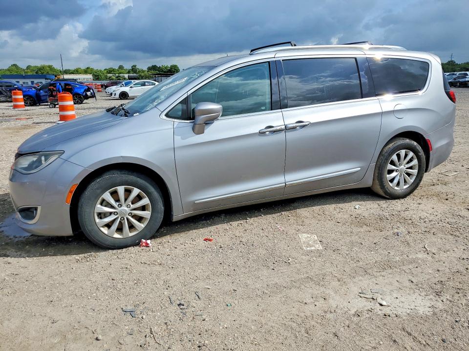 Продажа на аукционе авто 2019 Chrysler Pacifica, vin: 2C4RC1BG5KR650773, номер лота: 60280766