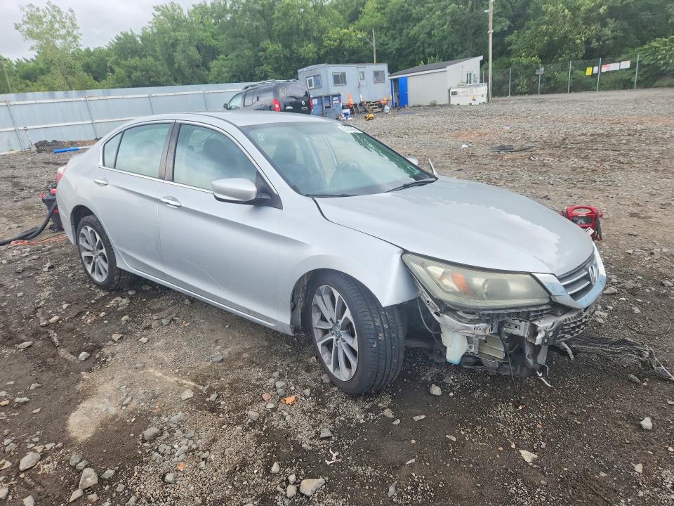 Продаж на аукціоні авто 2015 Honda Accord, vin: 1HGCR2F53FA151274, номер лоту: 63134096